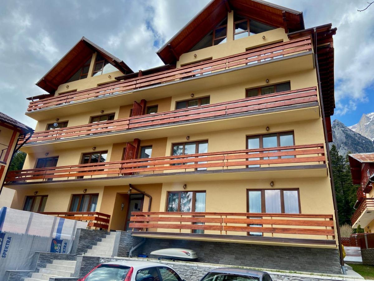 Appartamento Alsama Zurqa Buşteni Esterno foto